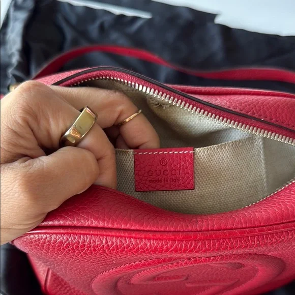 Gucci Soho Red Crossbody Bag with Iconic GG Logo - Picture 5 of 9